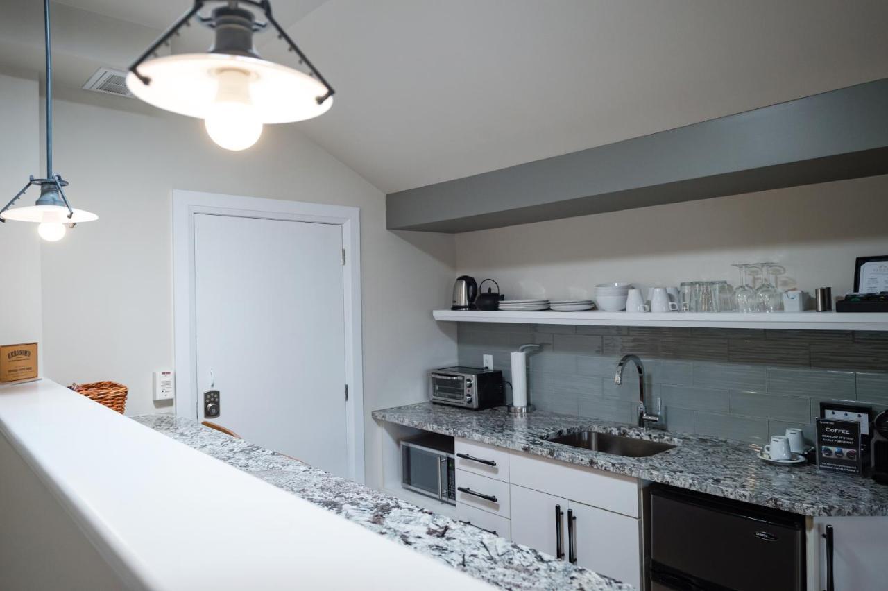 Kemptville Suites Екстер'єр фото
