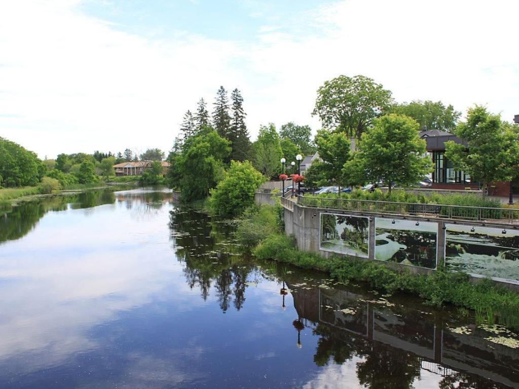 Kemptville Suites Екстер'єр фото