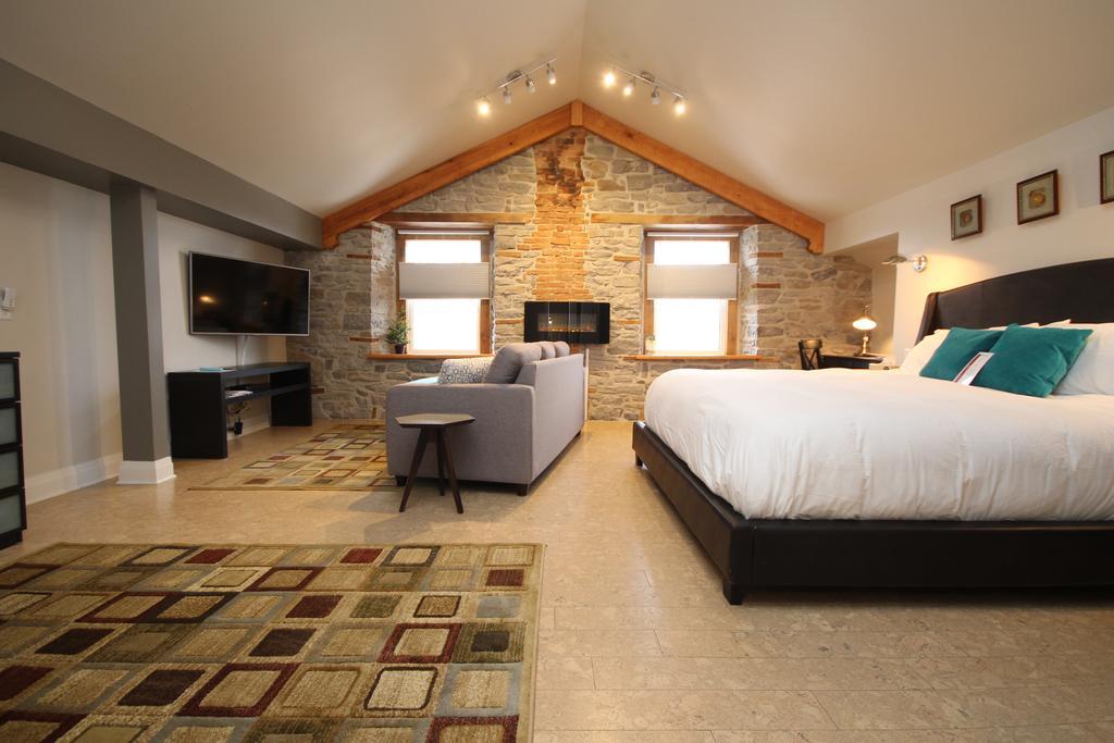 Kemptville Suites Екстер'єр фото