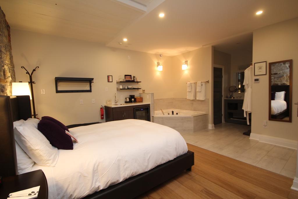 Kemptville Suites Екстер'єр фото