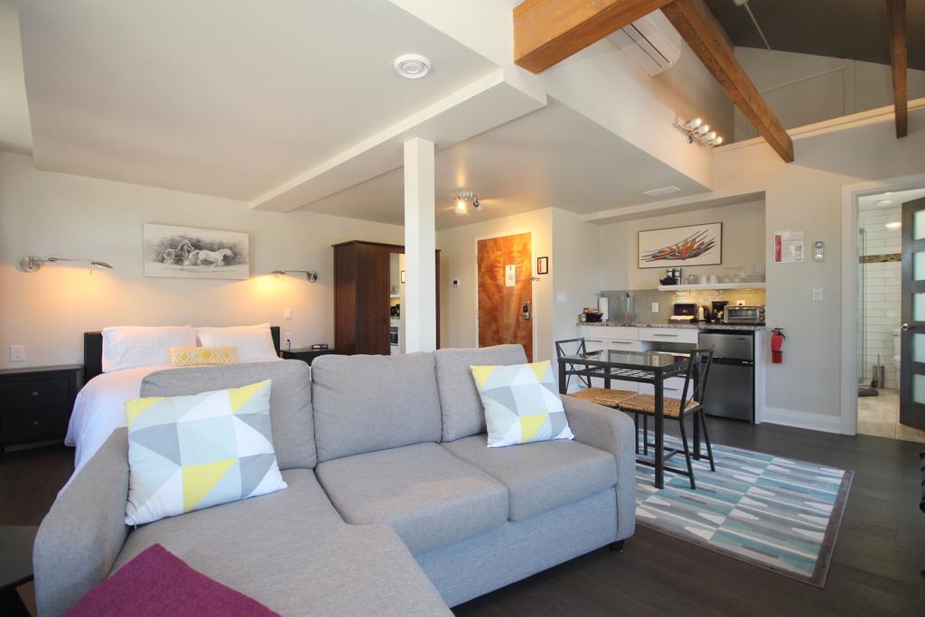 Kemptville Suites Екстер'єр фото
