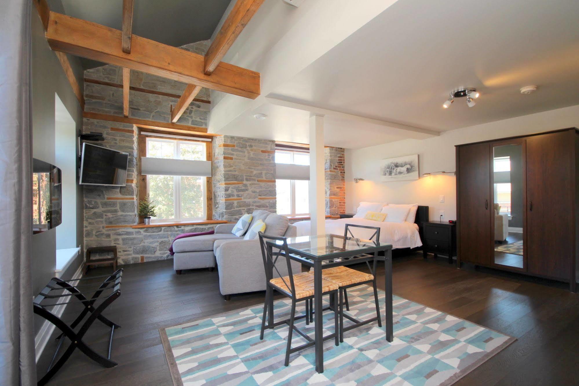 Kemptville Suites Екстер'єр фото