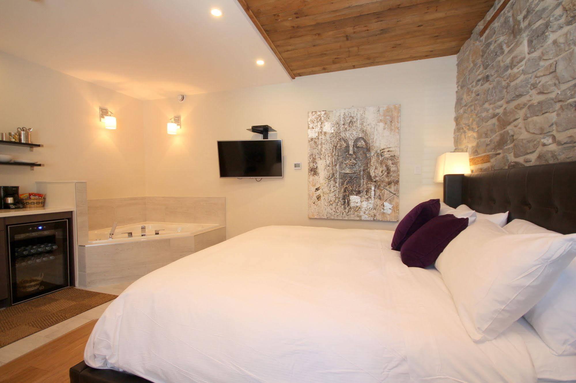 Kemptville Suites Екстер'єр фото